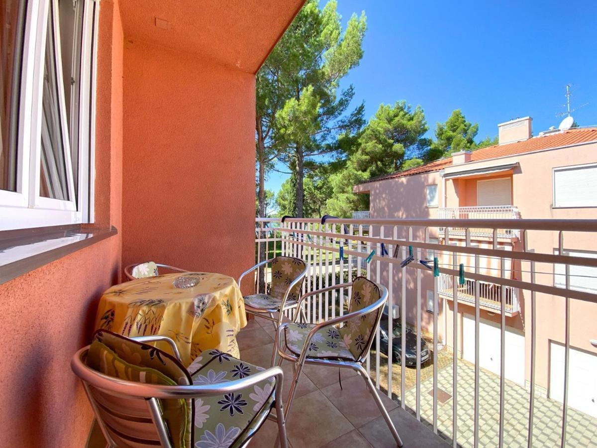Vesna S Apartment Novigrad  Bagian luar foto